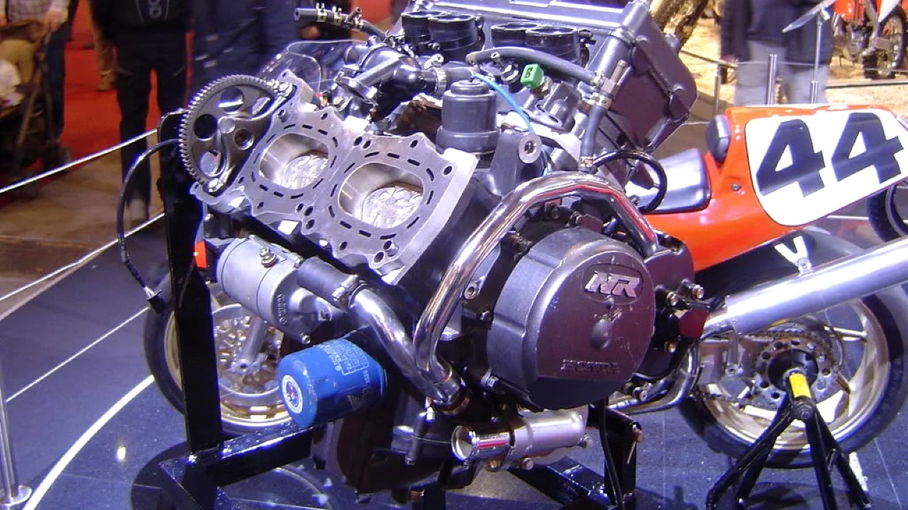 Двигатель Honda NR с овальными поршнями