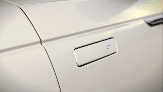 Необычные дверные ручки автомобиля Range Rover Velar
