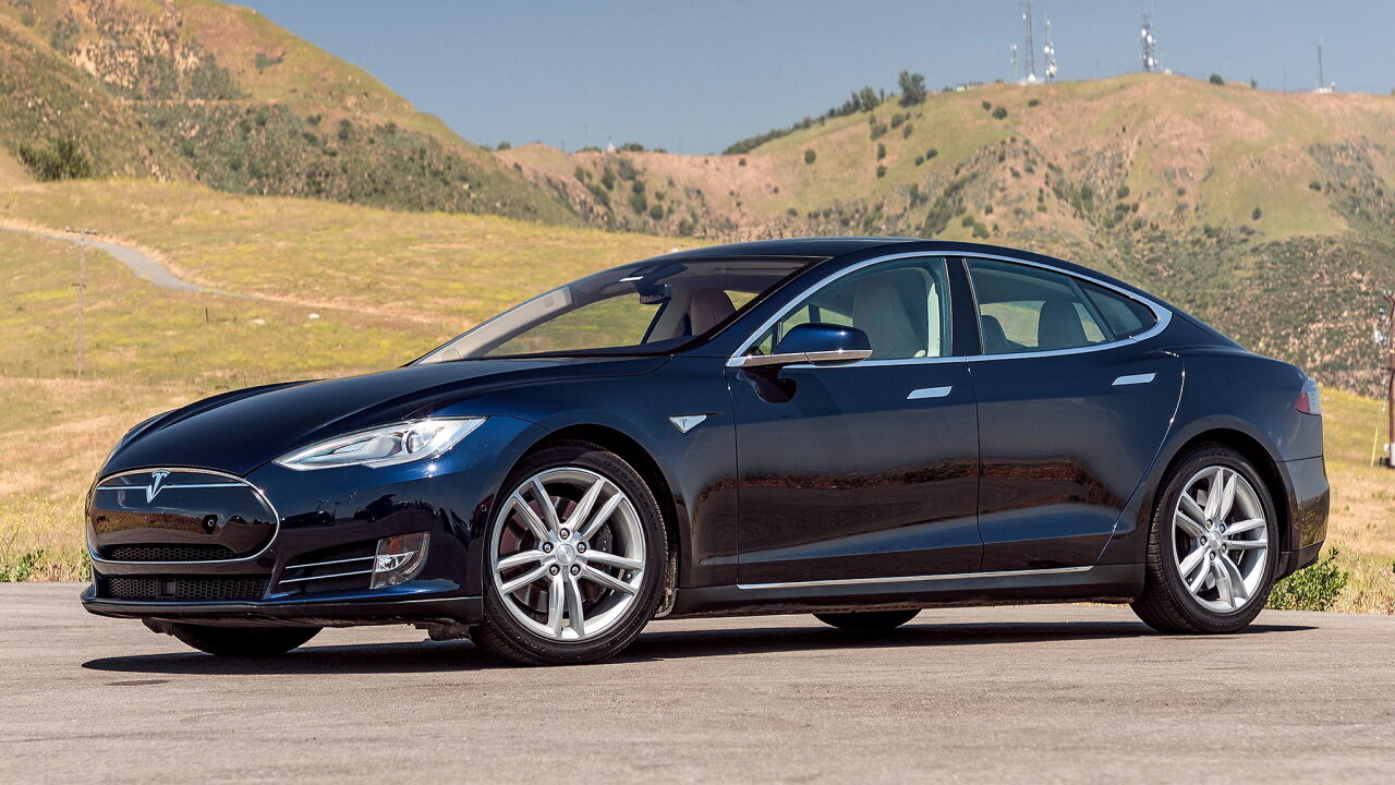 Алюминиевый автомобиль Tesla Model S