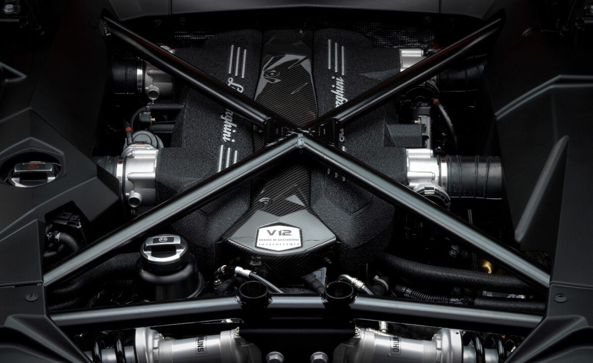 Для преемника Lamborghini Aventador разработают новый двигатель
