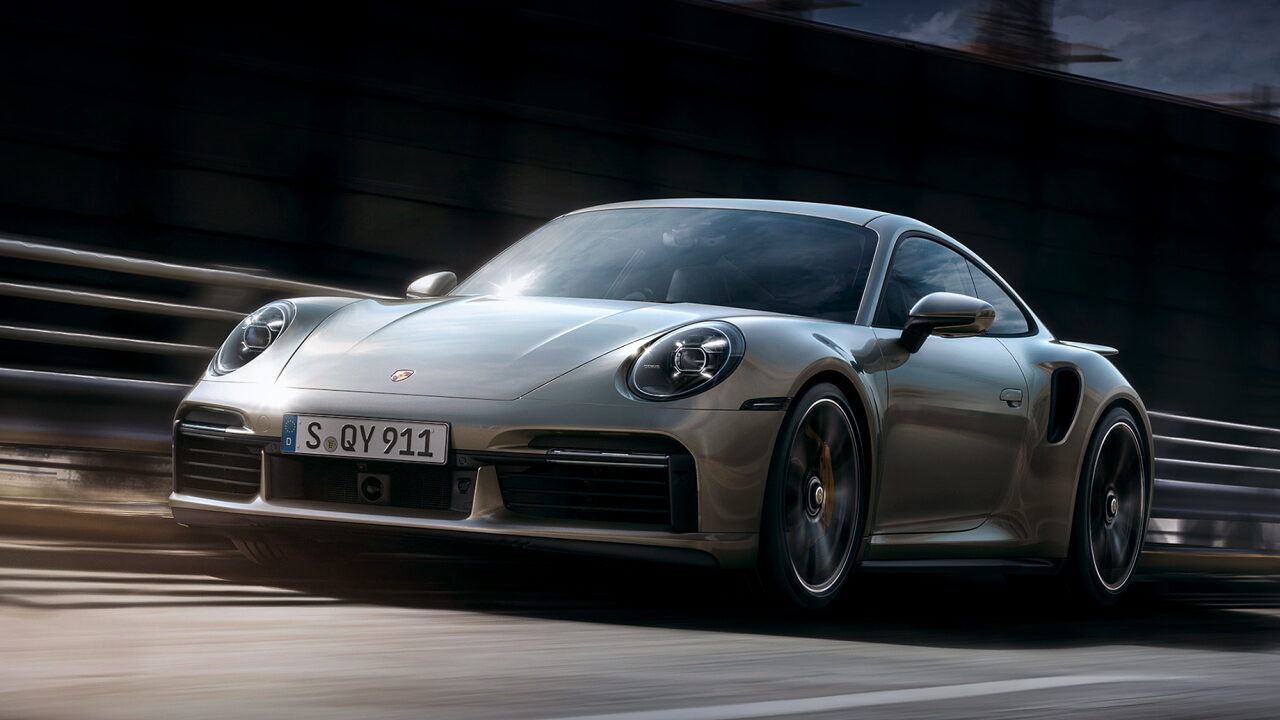 Porsche тестирует первый гибридный Porsche 911