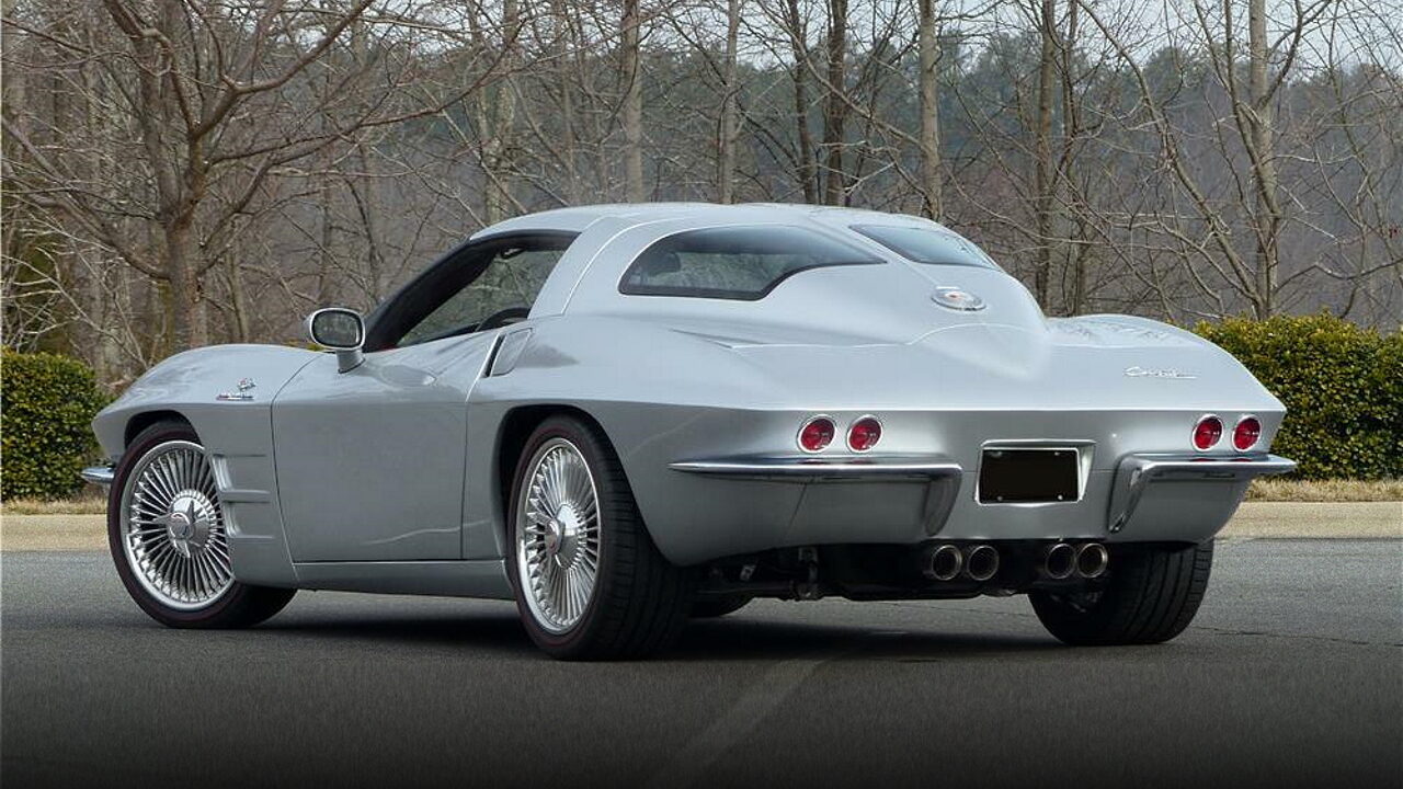 American converts new Chevrolet Corvette into old ones