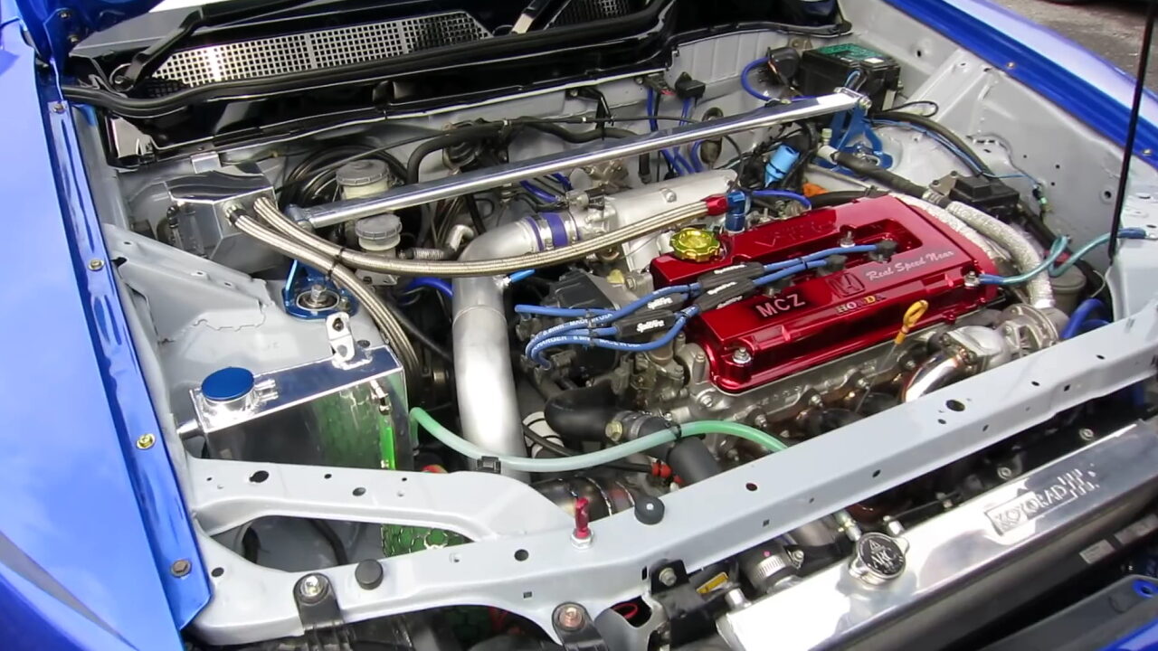 Японец превратил Honda CR-V в Nissan Skyline GT-R