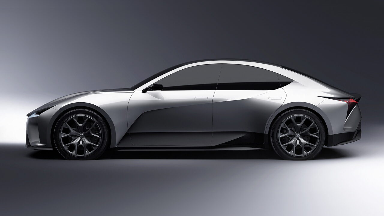 Lexus анонсировал три новых электромобиля
