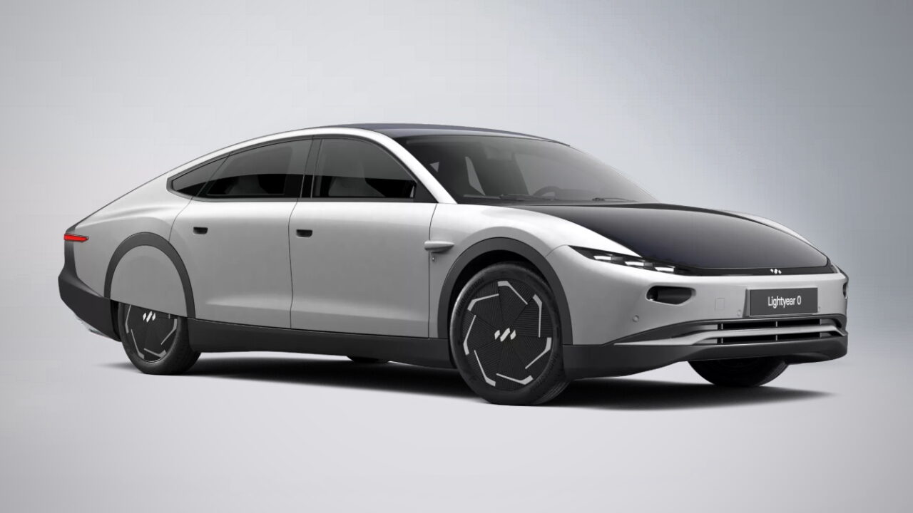 Состоялась премьера Lightyear 0 – первого в мире серийного электромобиля на солнечных батареях