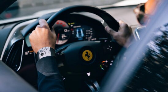 Richard Mille и Ferrari разработали самые тонкие механические часы в мире